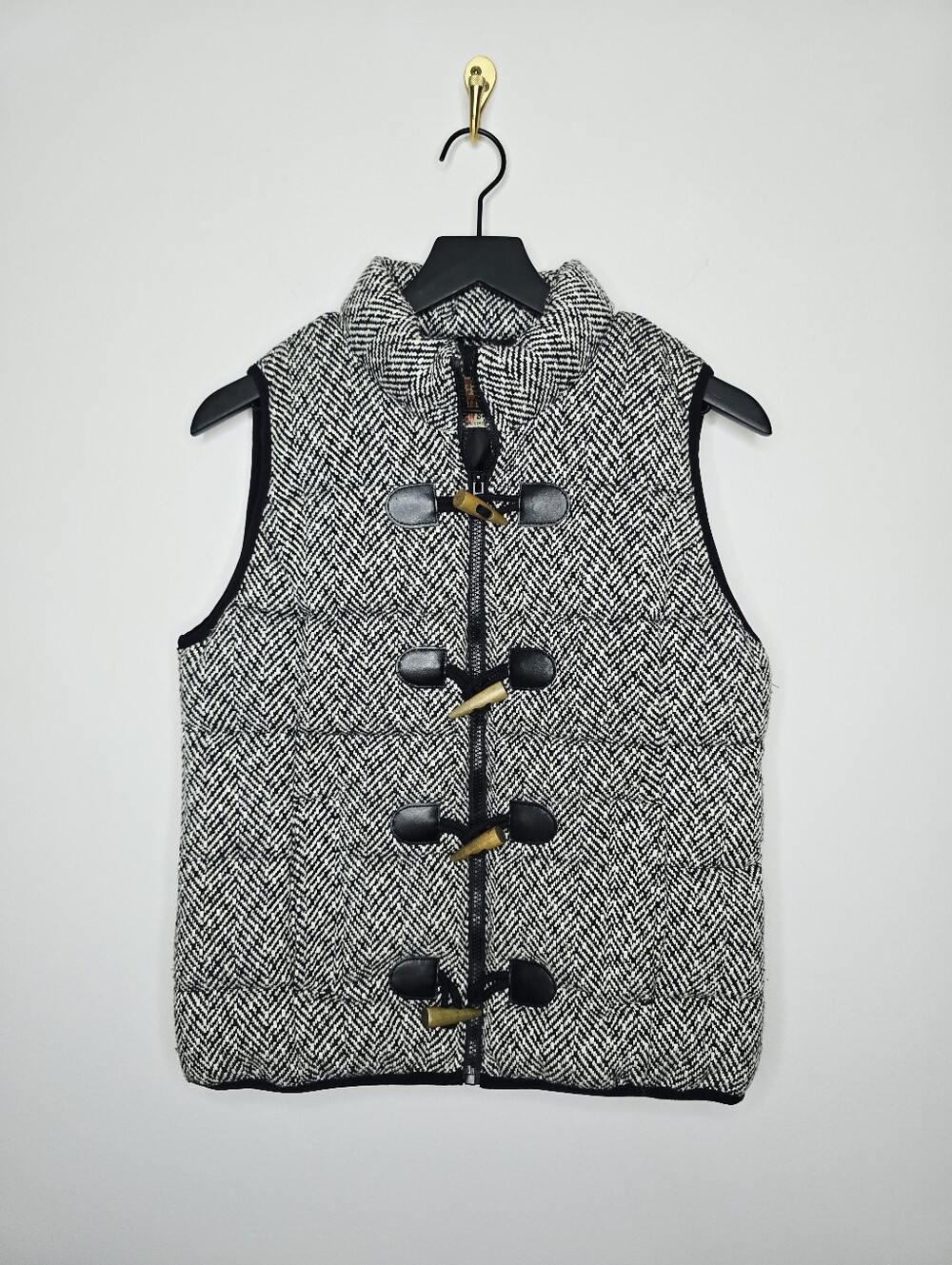 Ruff Hewn Herringbone Woven Quilted Vest with Toggles Size Small